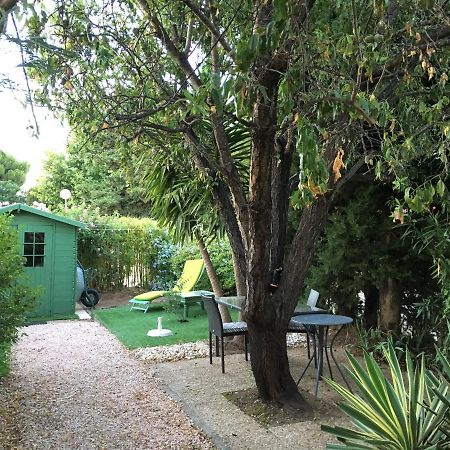 Villa De Vacances Au Calme Proche De La Mer 라론드레모레 외부 사진