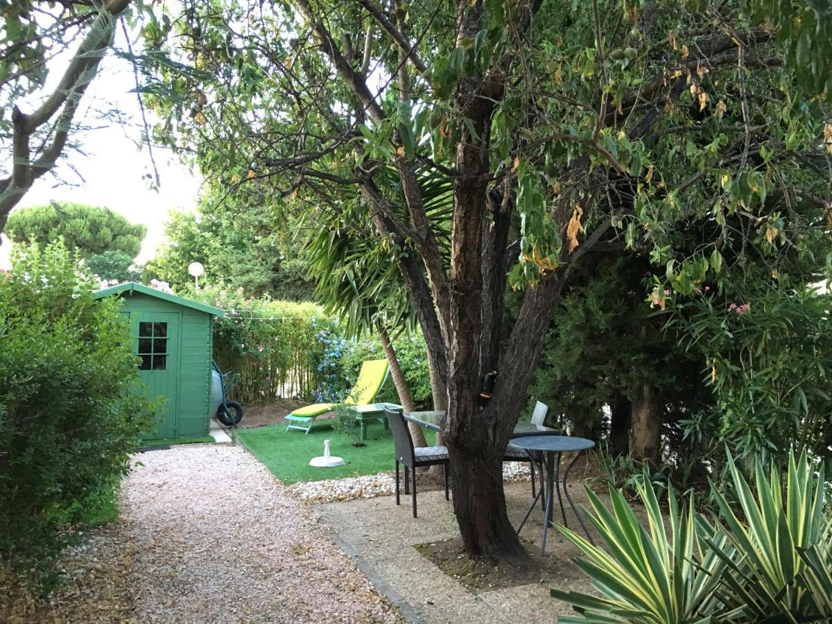 Villa De Vacances Au Calme Proche De La Mer 라론드레모레 외부 사진